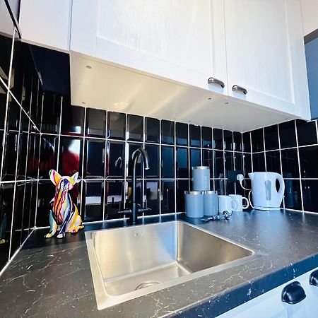London 61 Central Studio, Ideal For Tourists High Recommend!!! 外观 照片