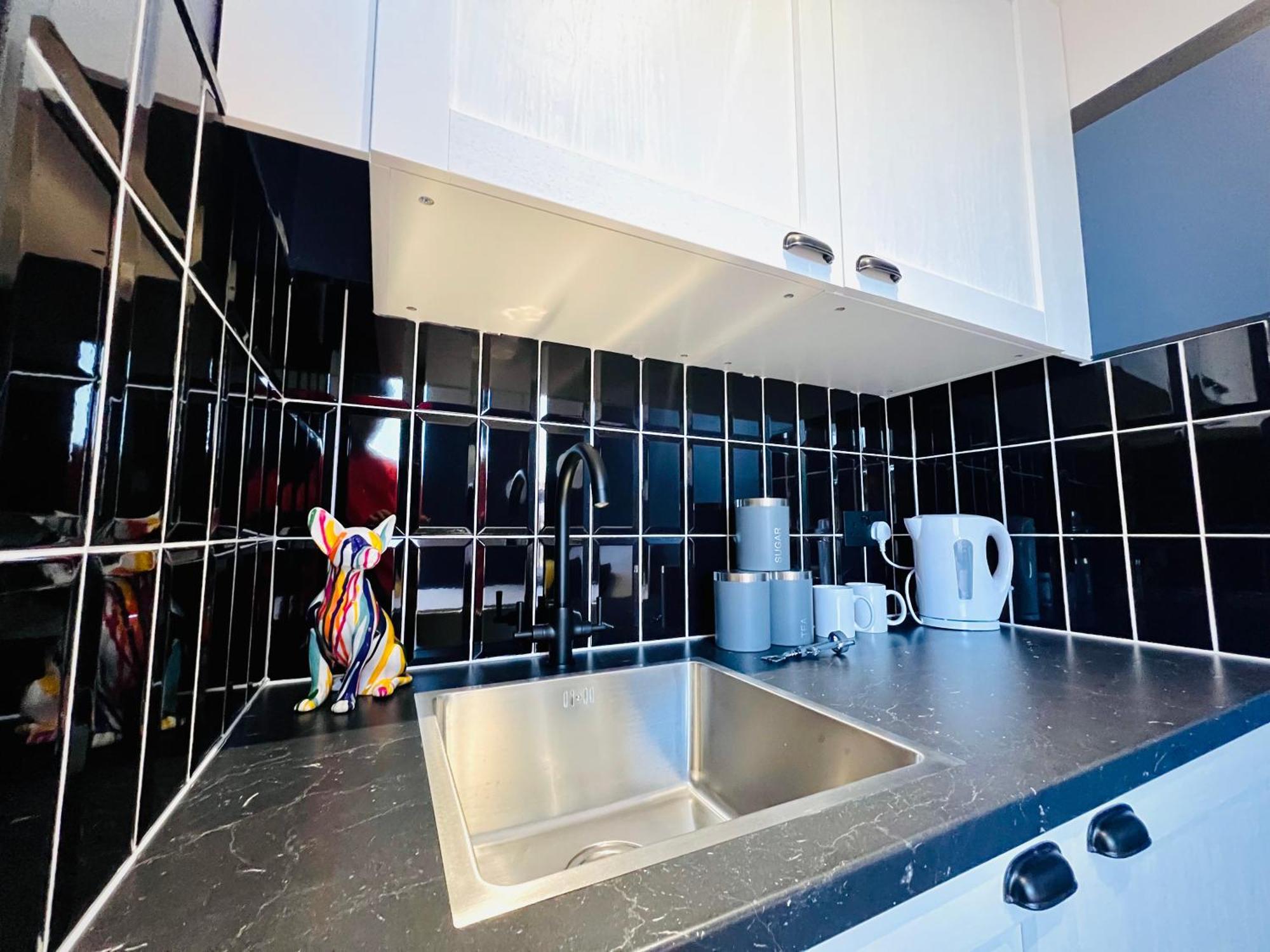 London 61 Central Studio, Ideal For Tourists High Recommend!!! 外观 照片
